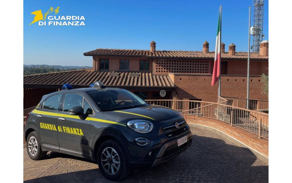 Cocaina, hashish e crack nel bosco: arrestato per la terza volta alle Cerbaie - IlCuoioIndiretta