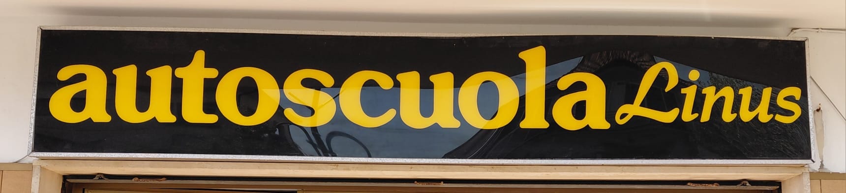 Autoscuola Linus cover